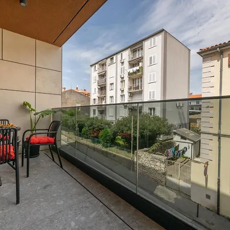 Apartment Inna Luxe With Free Parking *
