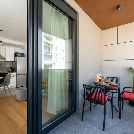 Inna Luxe With Free Parking Apartment *